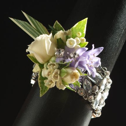 5 Great Wedding Corsage Ideas