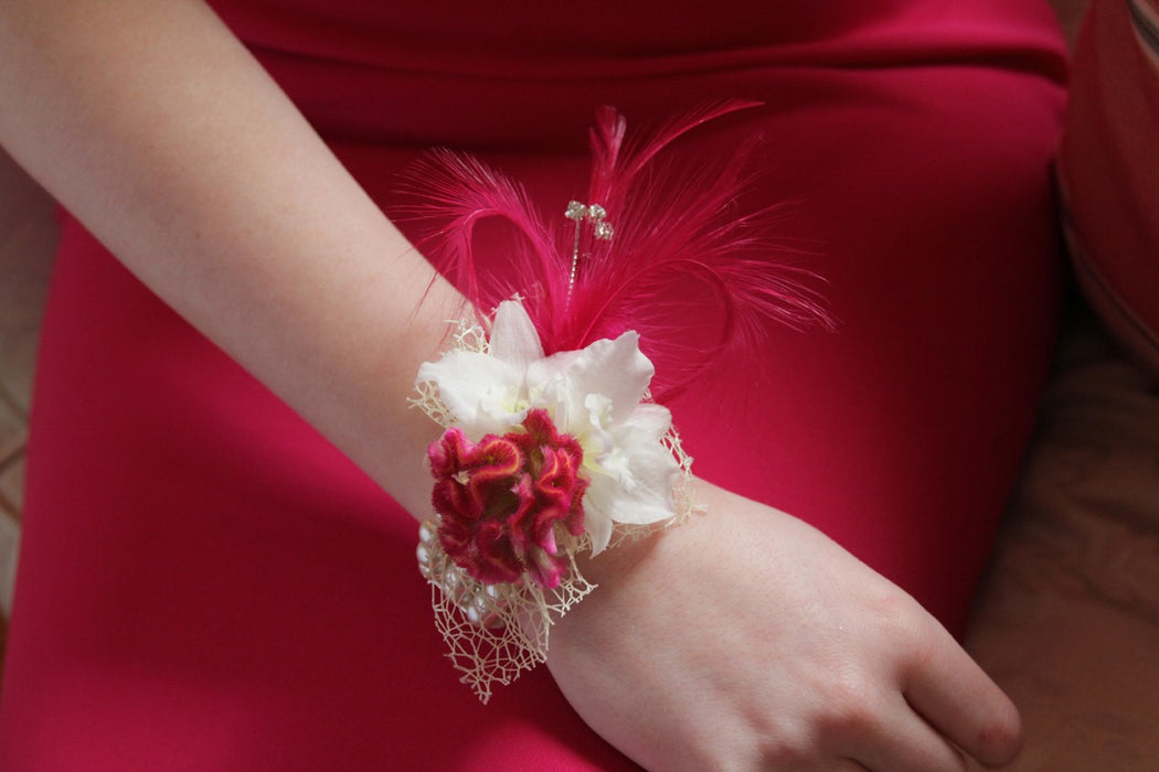 Avery Corsage Bracelet - Cream